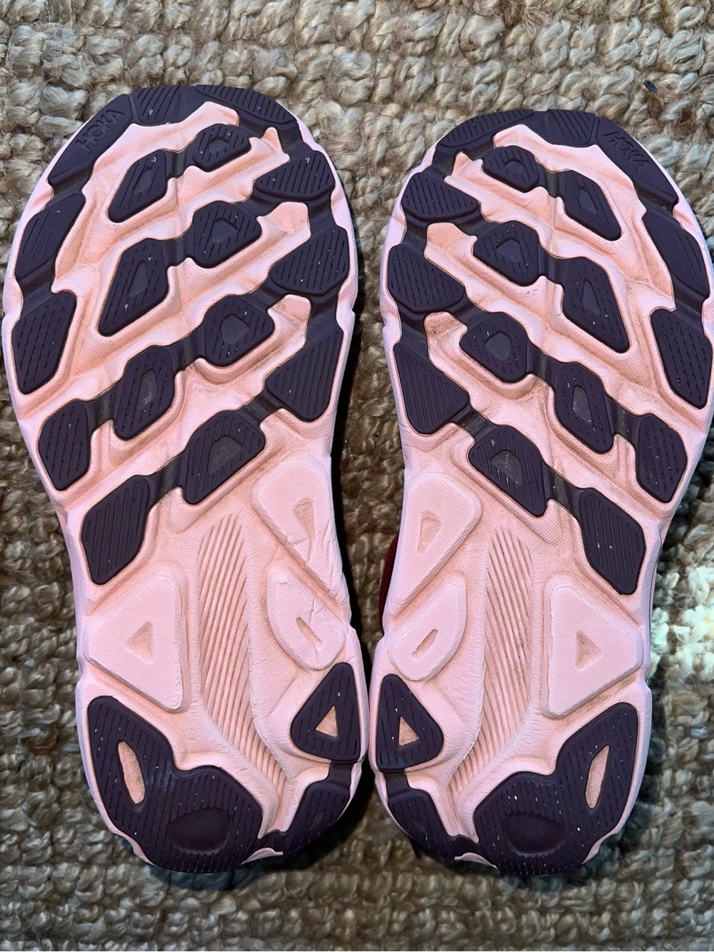 HOKA One One Clifton 9 Running Shoes Women’s Size 9 Burgundy Athletic Sneakers - Picture 6 of 7
